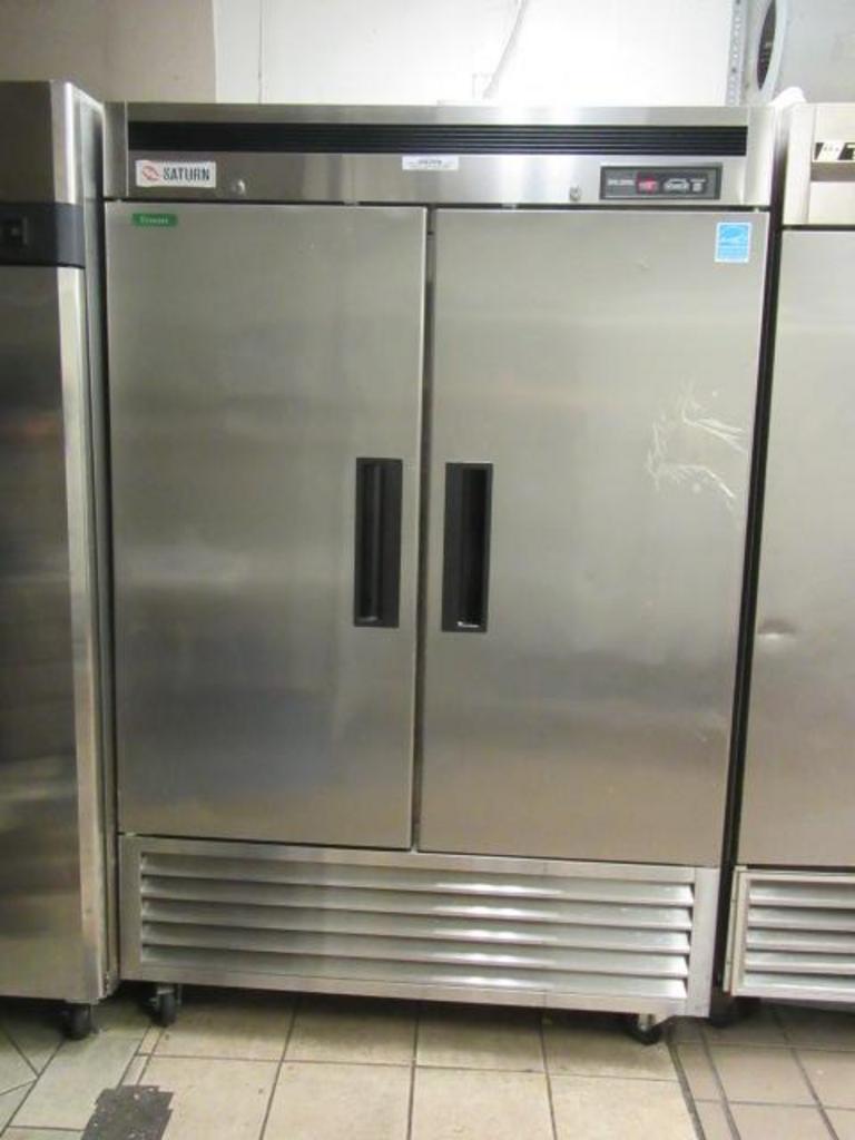 Auction Ohio Saturn Freezer