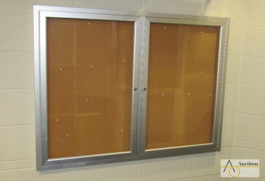 Auction Ohio Quartet Display Case