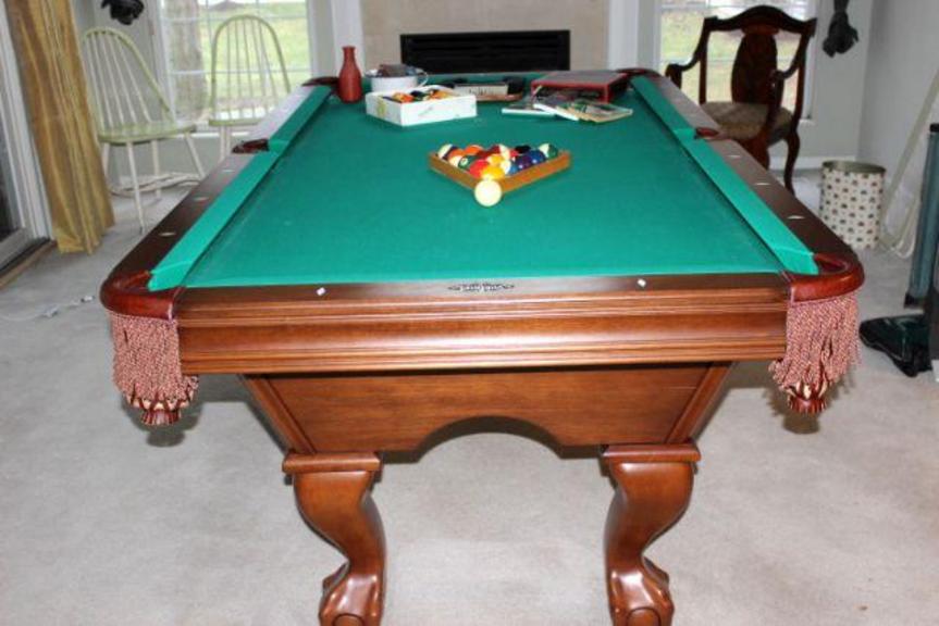 Auction Ohio Brunswick pool table