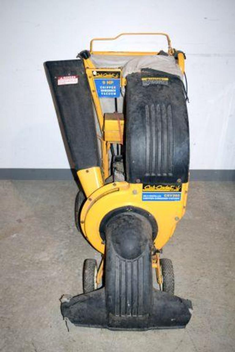 Auction Ohio | Cub Cadet Chipper