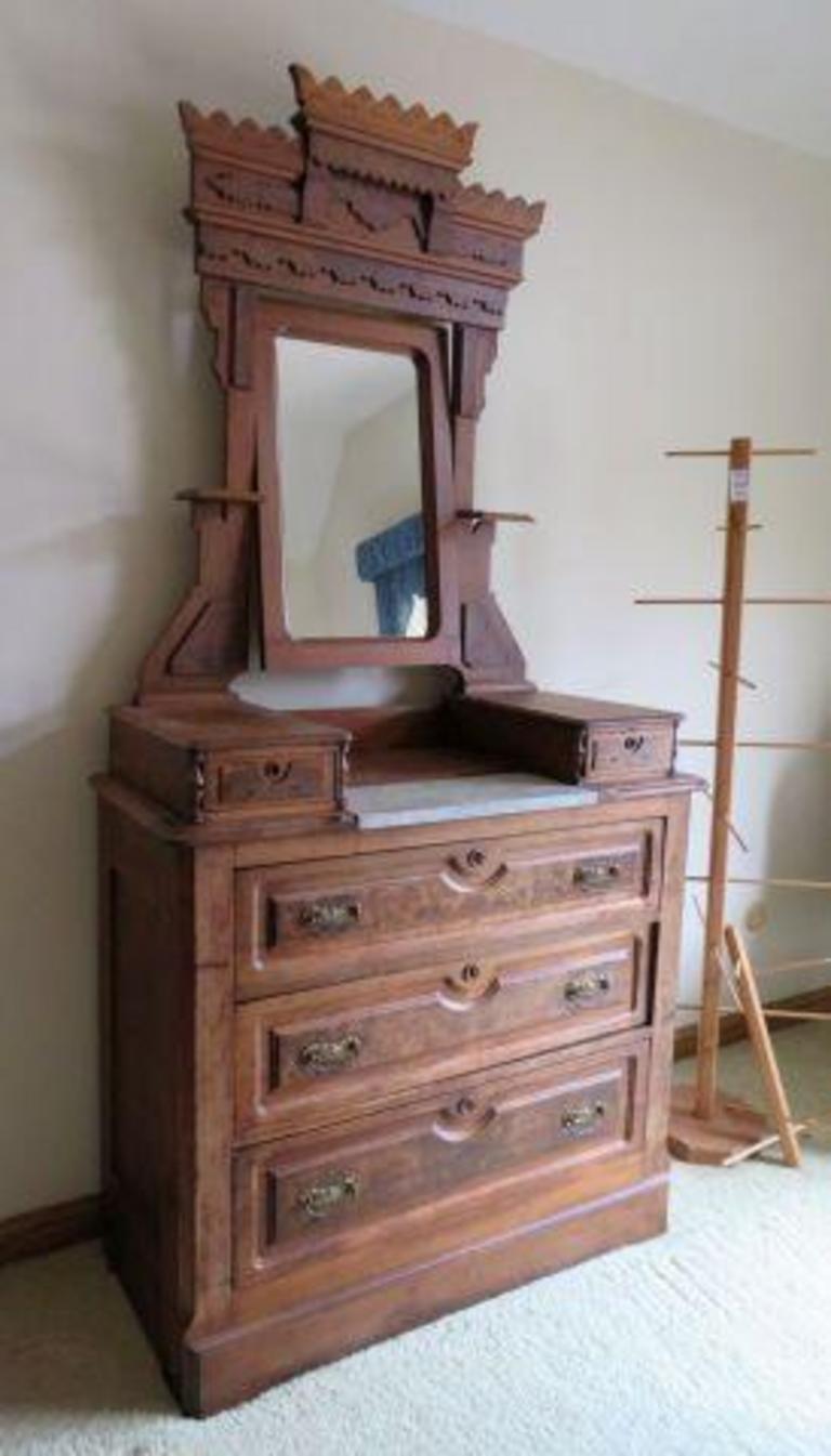 Auction Ohio Antique Dresser With Mirror   9f038aee1e2e4a8826b624ad52876374