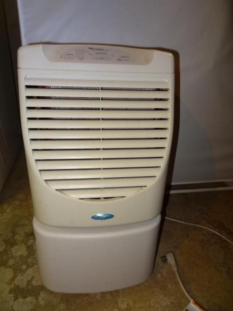 auction-ohio-whirlpool-dehumidifier