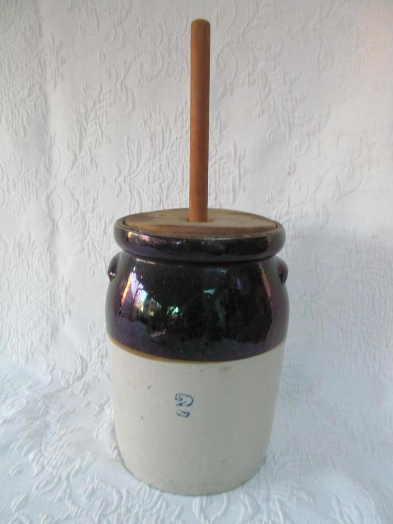 Auction Ohio BUTTER CHURN CROCK