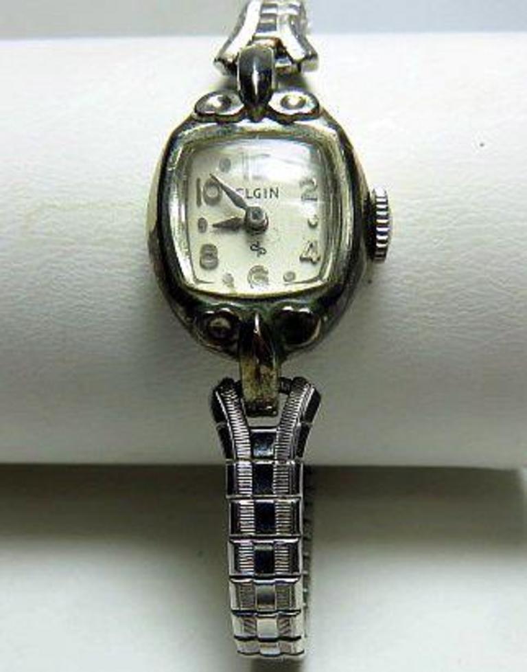 Auction Ohio | Ladies Elgin Wristwatch