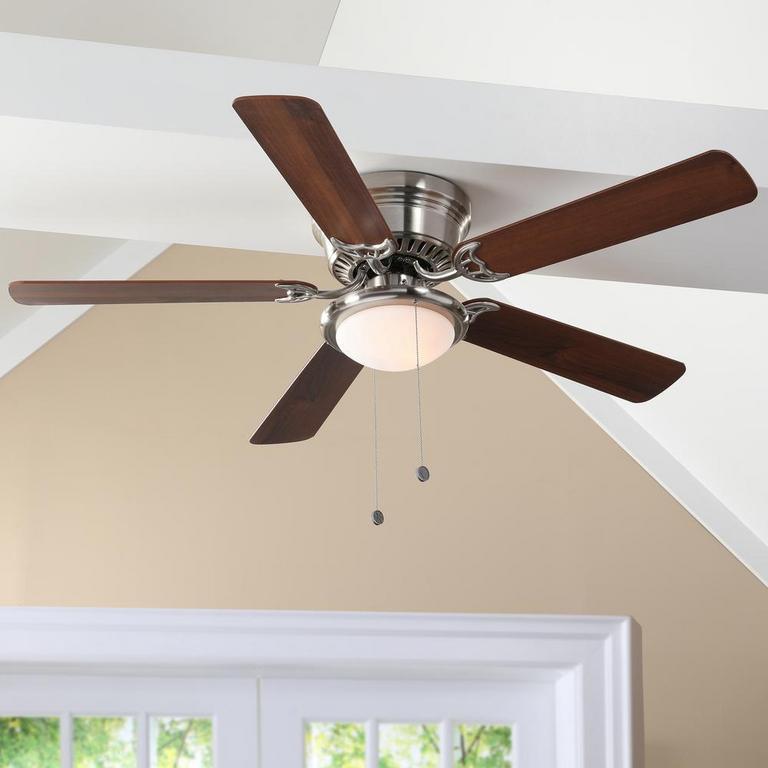 Auction Ohio 52 Hampton Bay Ceiling Fan