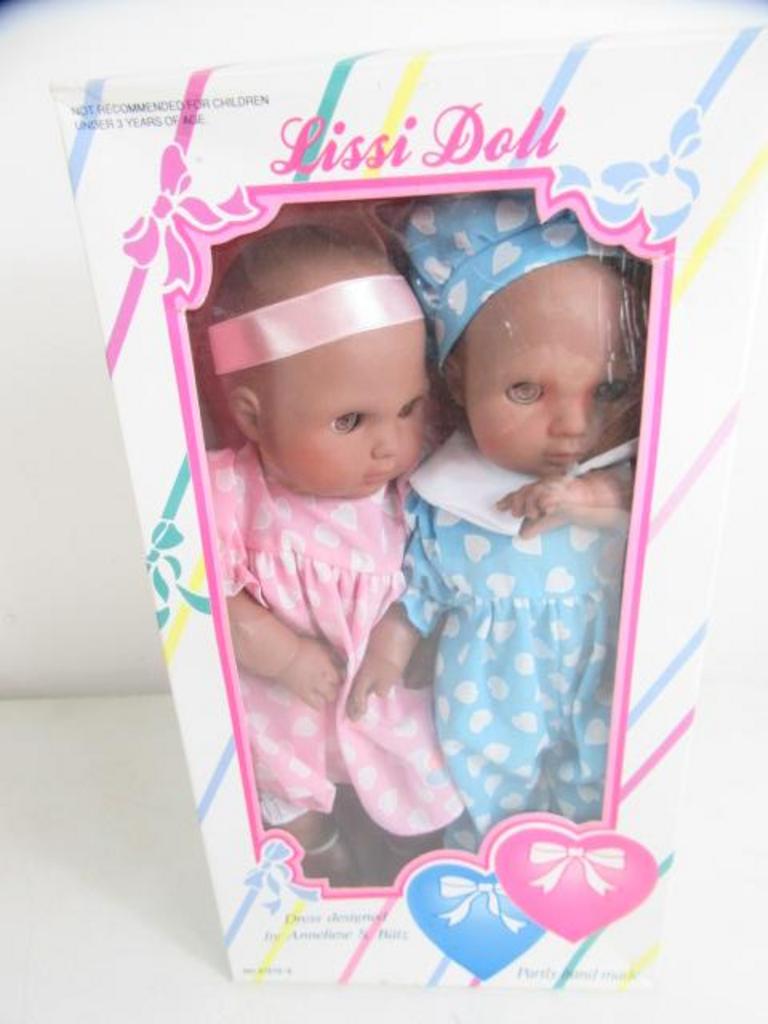 lissi 5 piece doll set