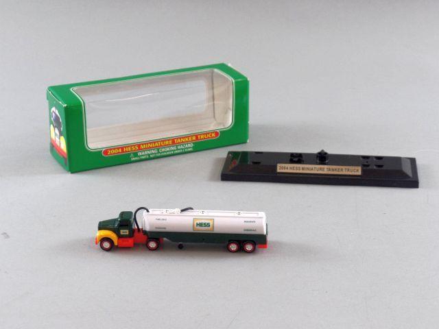 2004 hess miniature tanker hot sale truck