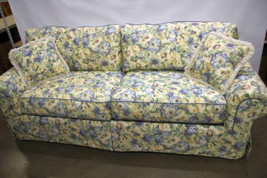 Auction Ohio Norwalk Sofa