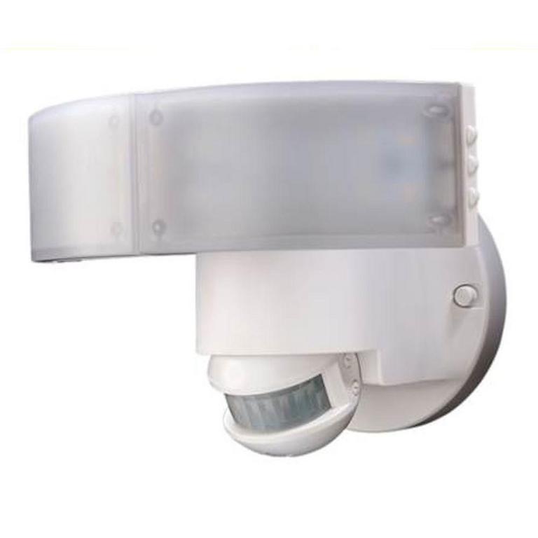 Auction Ohio | DEFIANT SECURITY LIGHT