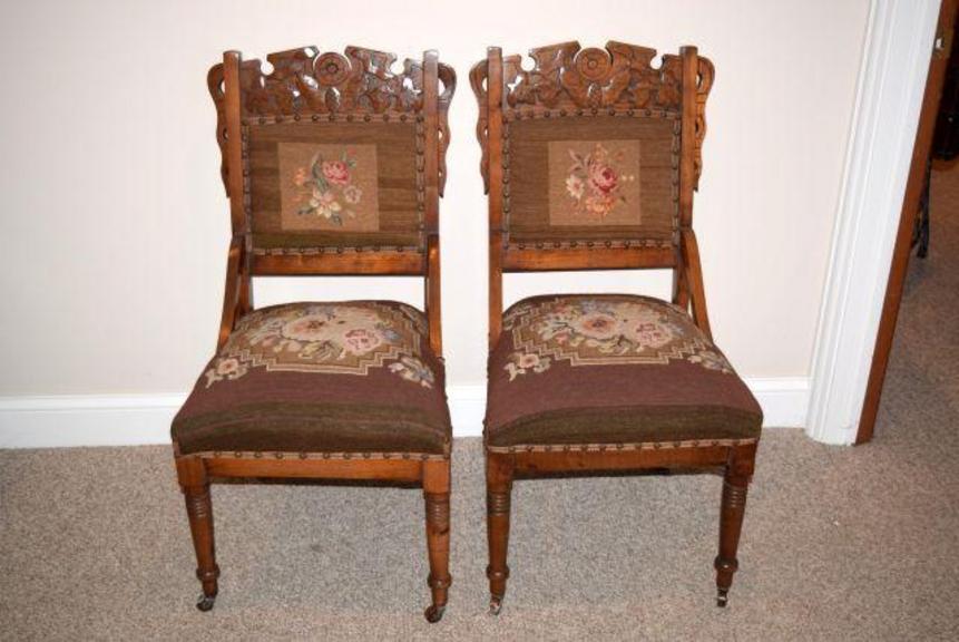 Auction Ohio Eastlake Chairs