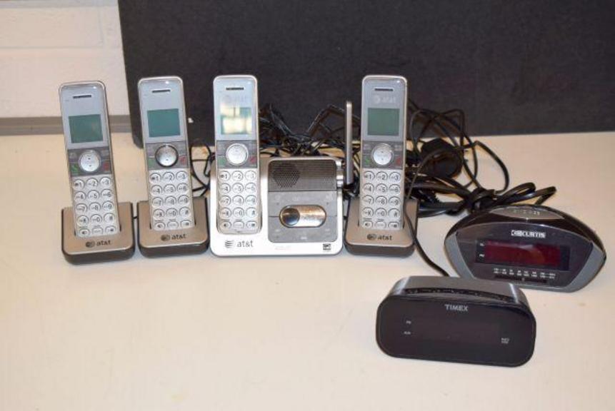 Auction Ohio Phones & Clocks