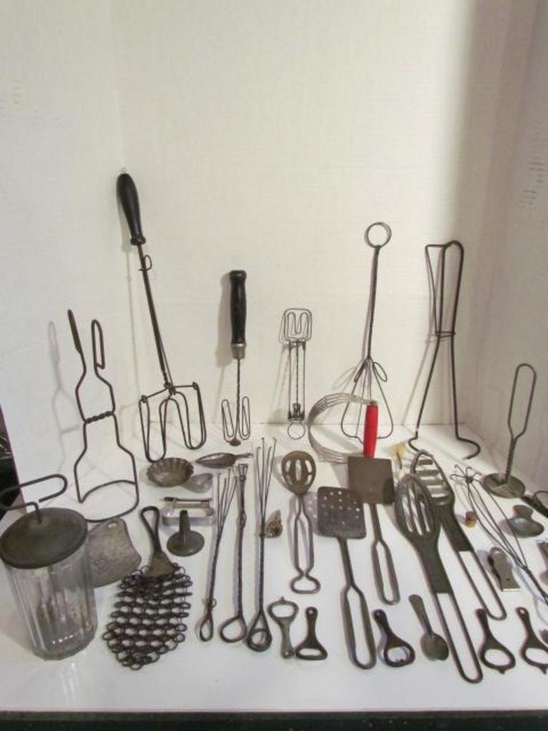 Sold at Auction: Lot of Vintage Kitchen Utensils