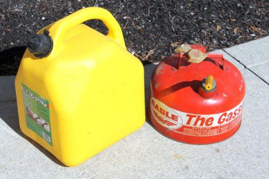Auction Ohio Gas and Kerosene Cans