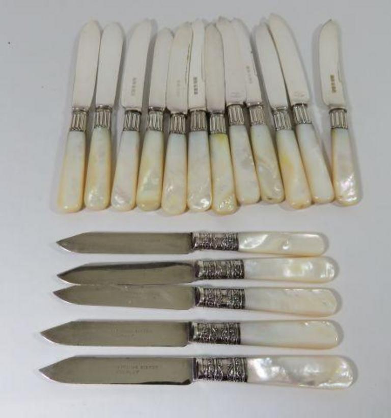 Auction Ohio Pearl Handle Appetizer Knives