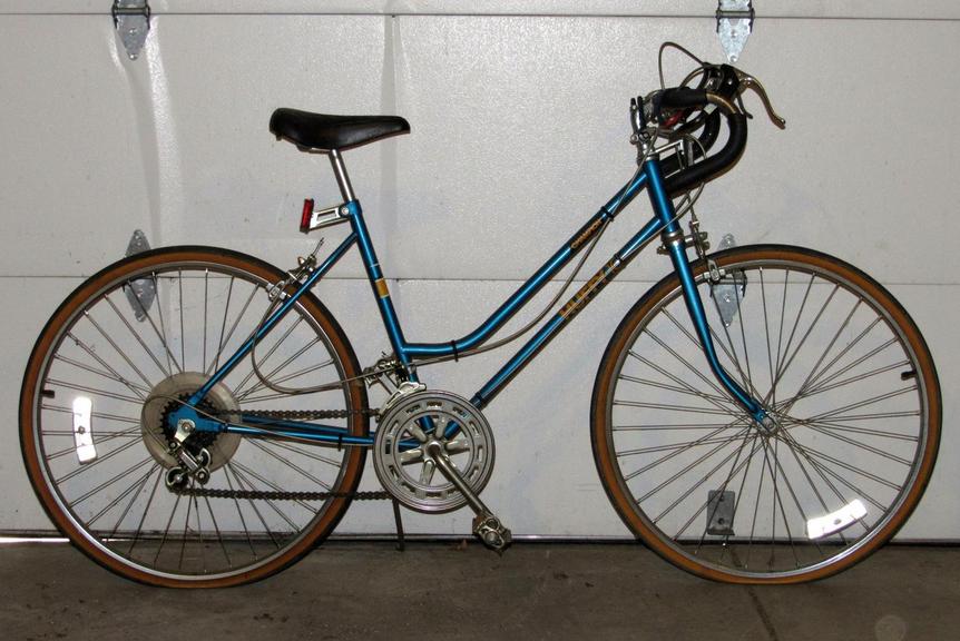 huffy female bike