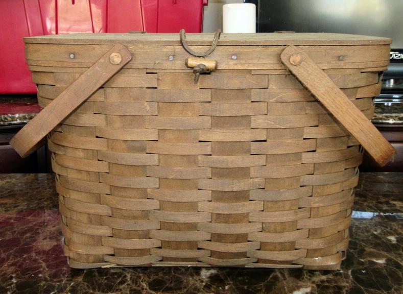 Auction Ohio Longaberger Picnic Basket