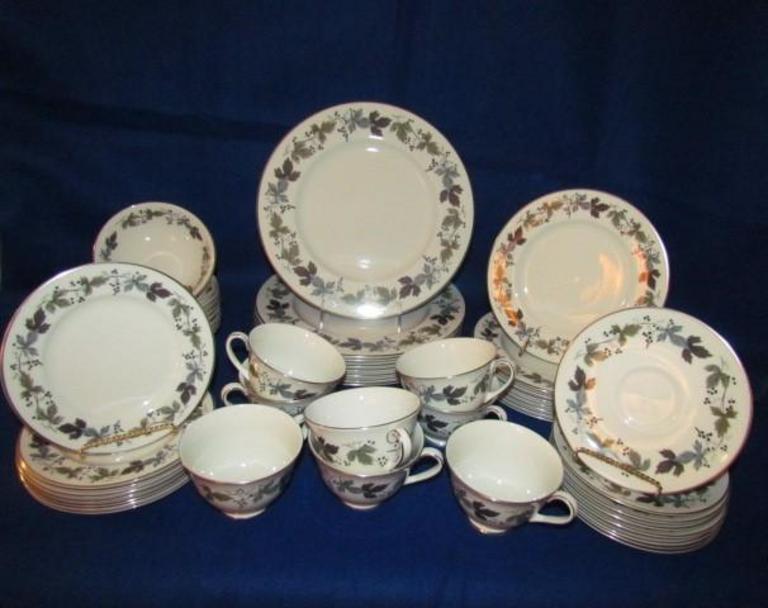 Auction Ohio Royal Doulton Burgundy China