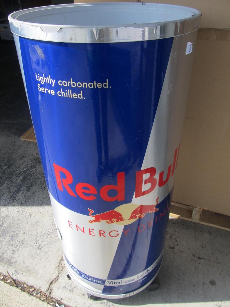 Auction Ohio RED BULL COOLER