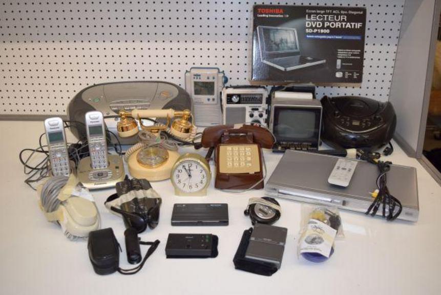 Auction Ohio Vintage & New Electronics