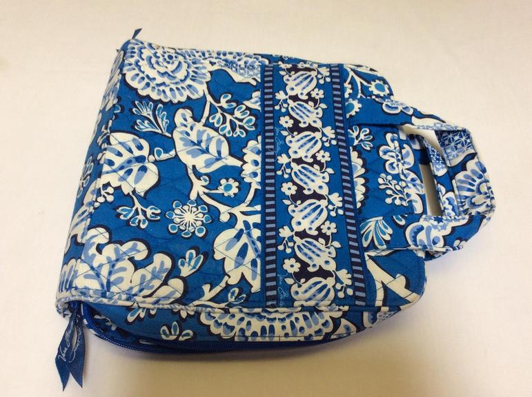 Auction Ohio Vera Bradley Blue/White