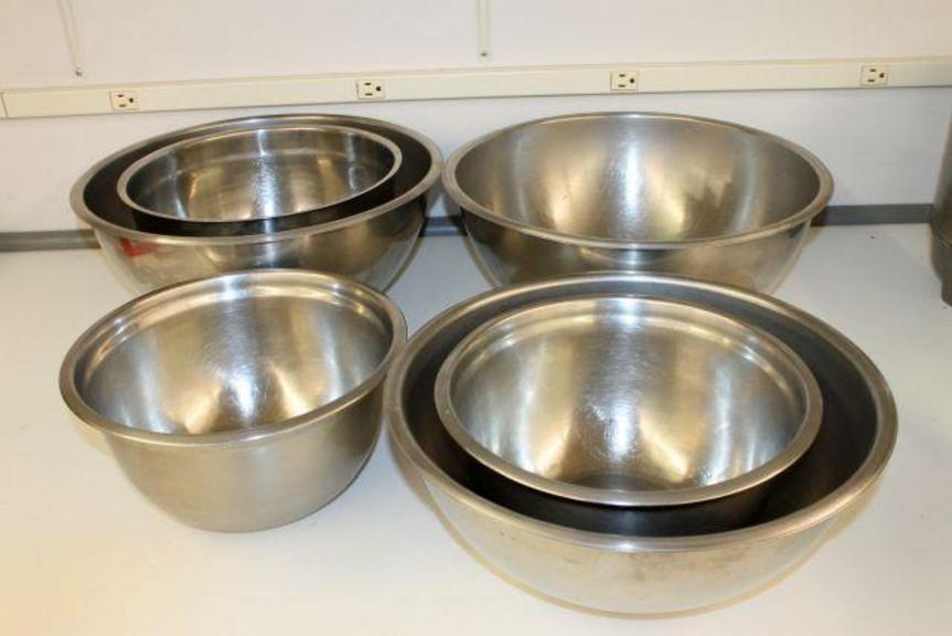 Auction Ohio Six Large Metal Mixing Bowls