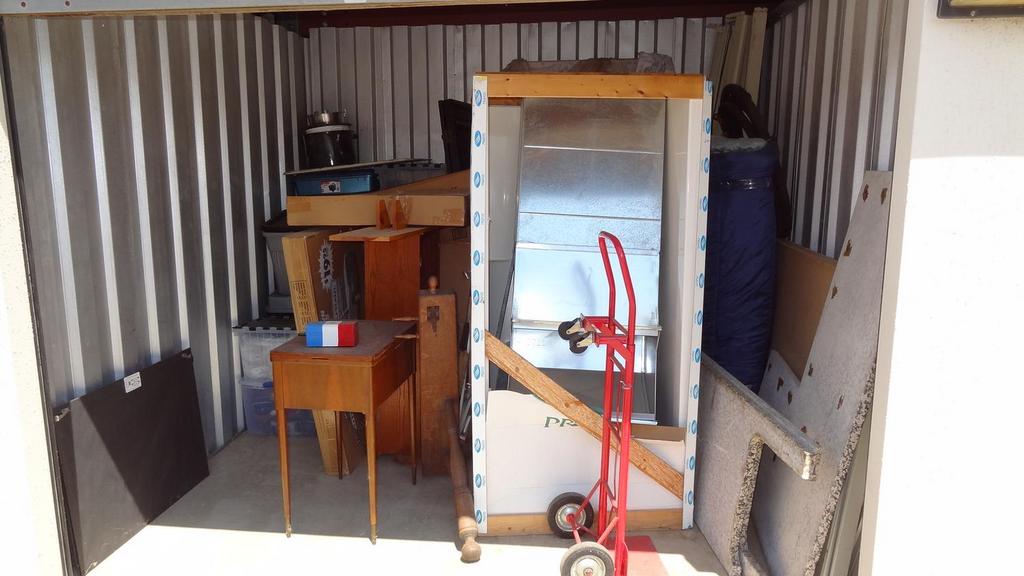 Auction Ohio Storage Unit Contents