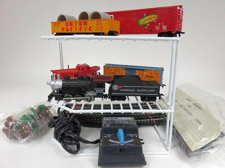 Auction Ohio Tyco Model Train and Railroad