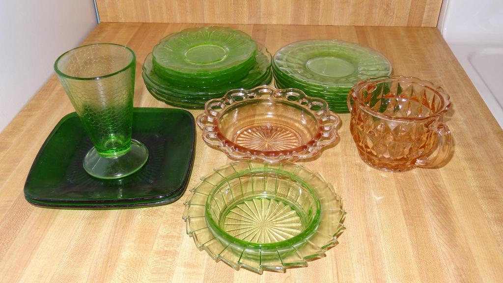Auction Ohio Depression Glassware