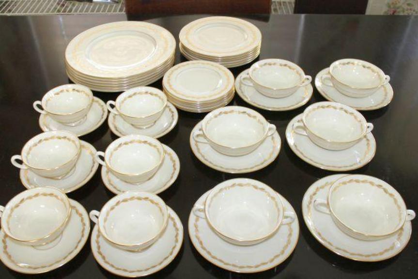 Auction Ohio Lenox China