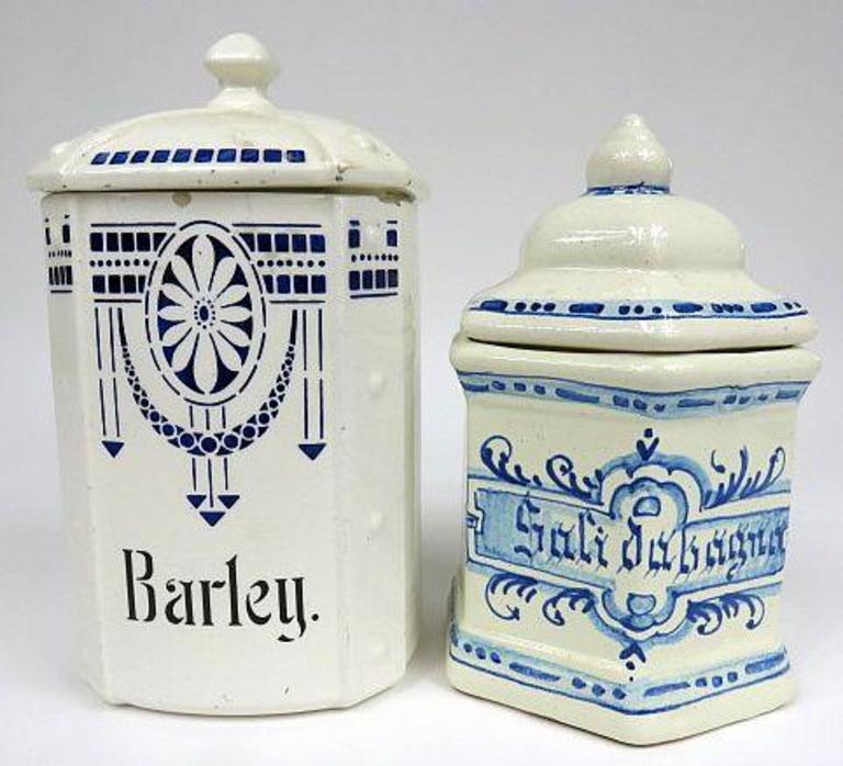 Auction Ohio Blue and White Pottery