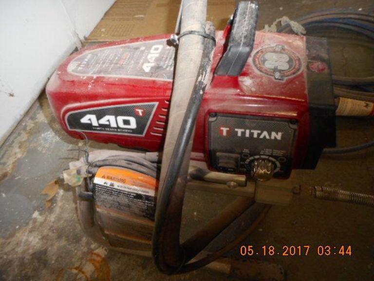 Auction Ohio Titan 440 Airless Sprayer