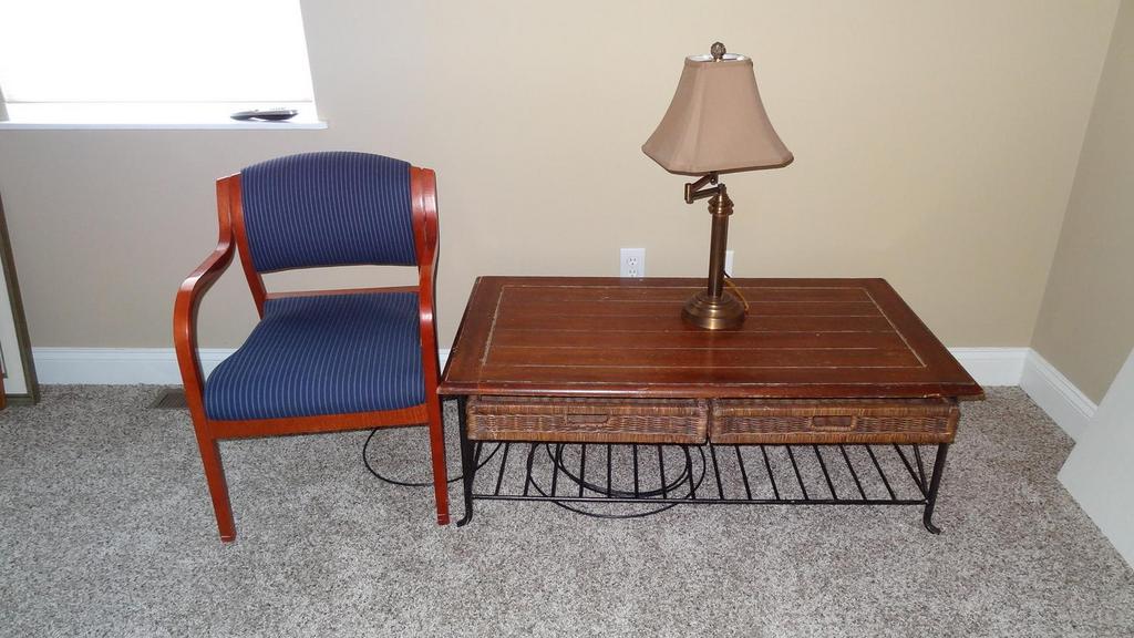 Auction Ohio Furniture