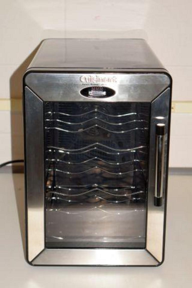 Auction Ohio Cuisinart Wine Cooler