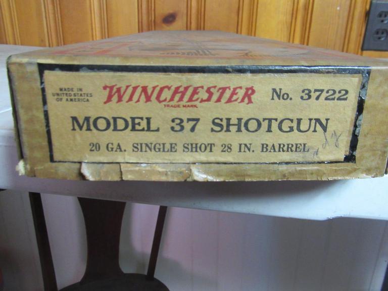 Auction Ohio Vintage Winchester Rifle Box