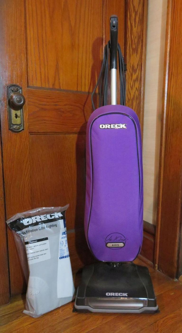 Auction Ohio Oreck Vacuum