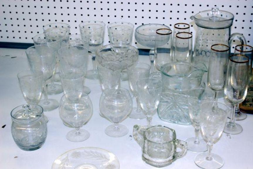 Auction Ohio Glassware