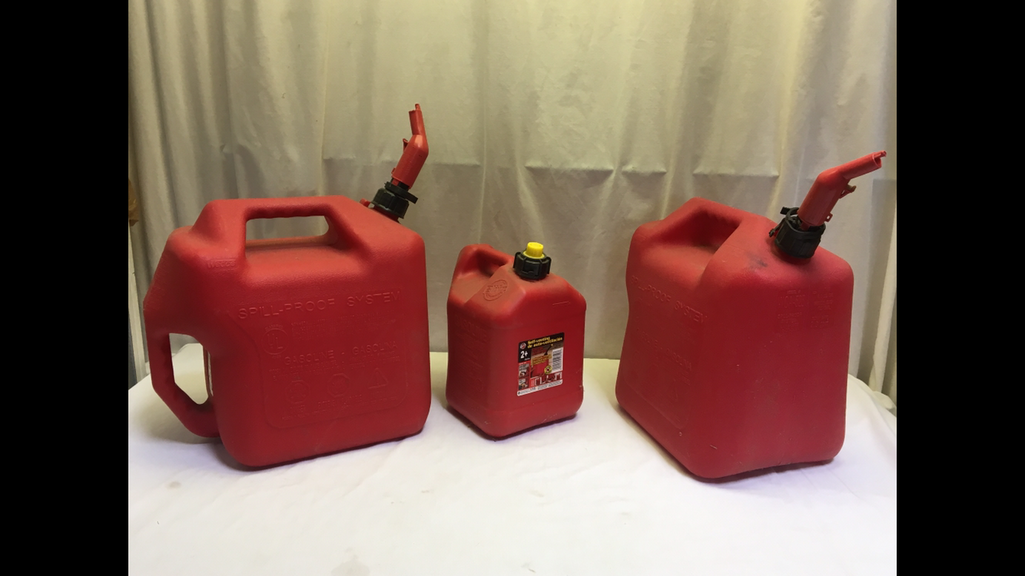 Auction Ohio 3 Red Plastic Empty Gas Cans
