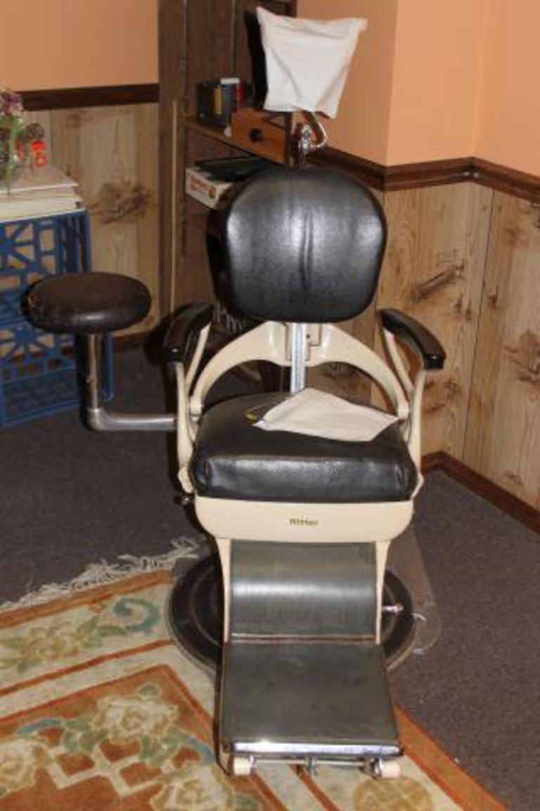 Auction Ohio Vintage Ritter Dentist Chair