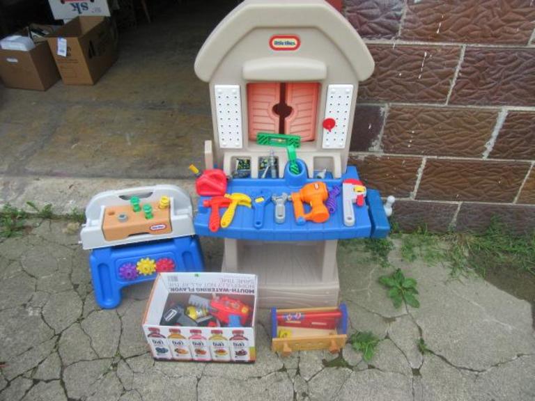 Little tikes best sale workbench with saw