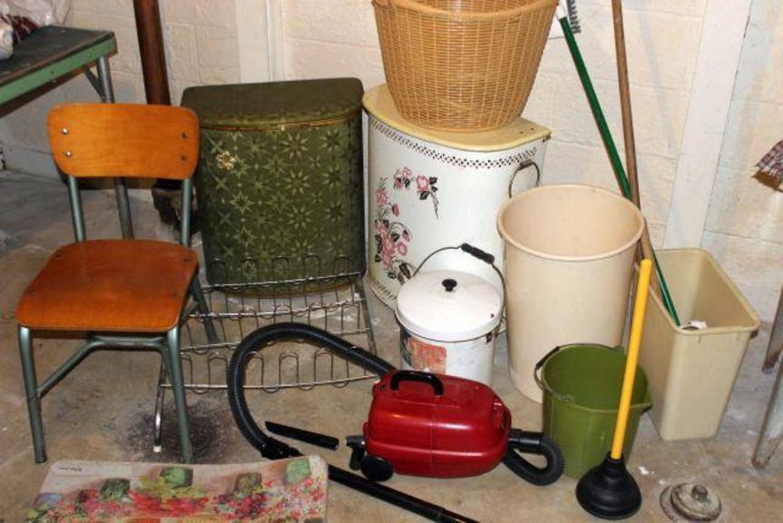Auction Ohio Vintage Laundry Items
