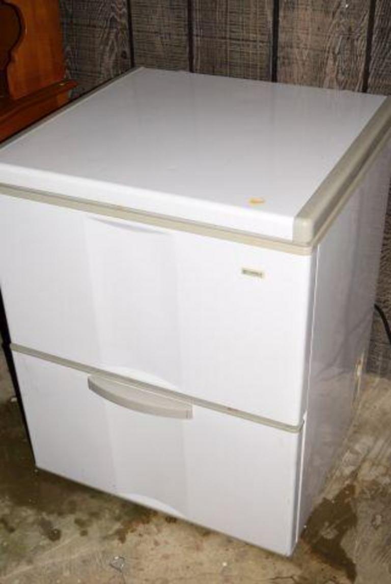 Auction Ohio Kenmore Chest Freezer