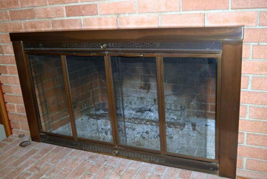 Auction Ohio Fireplace Doors & Gas Log