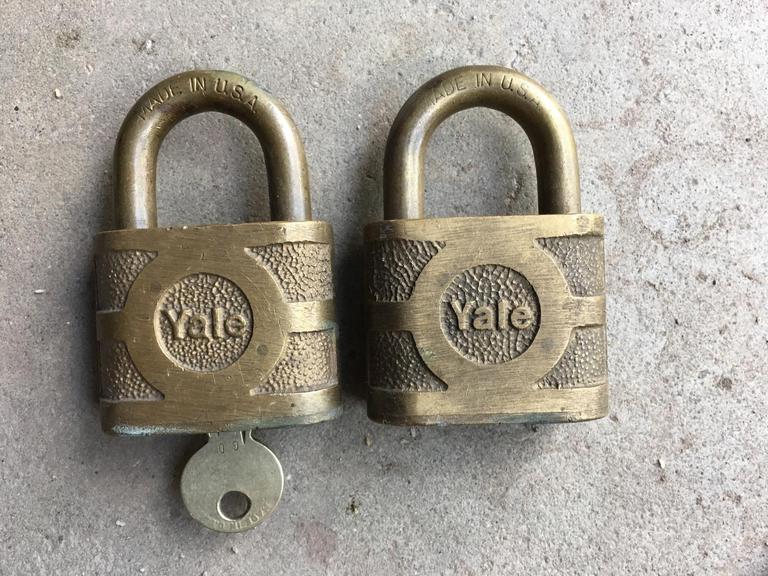 Auction Ohio | Antique YALE Locks & Key