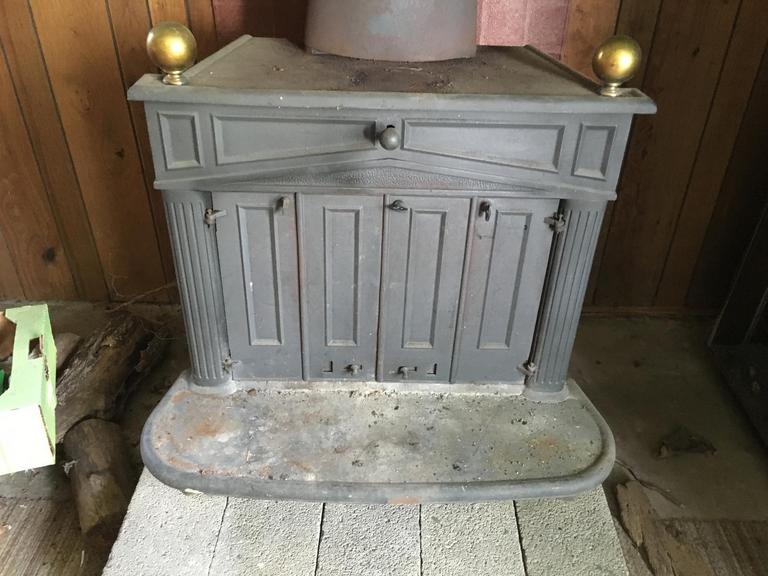 Auction Ohio BEN FRANKLIN WOOD STOVE
