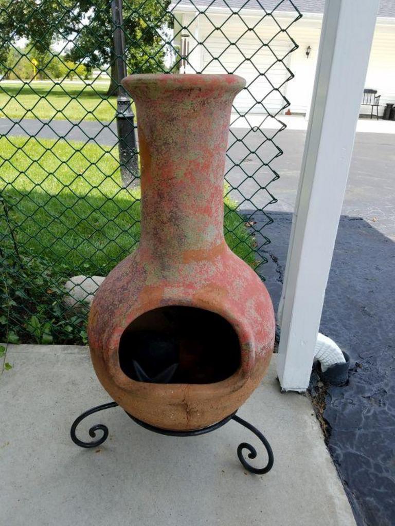 Auction Ohio | Chimenea
