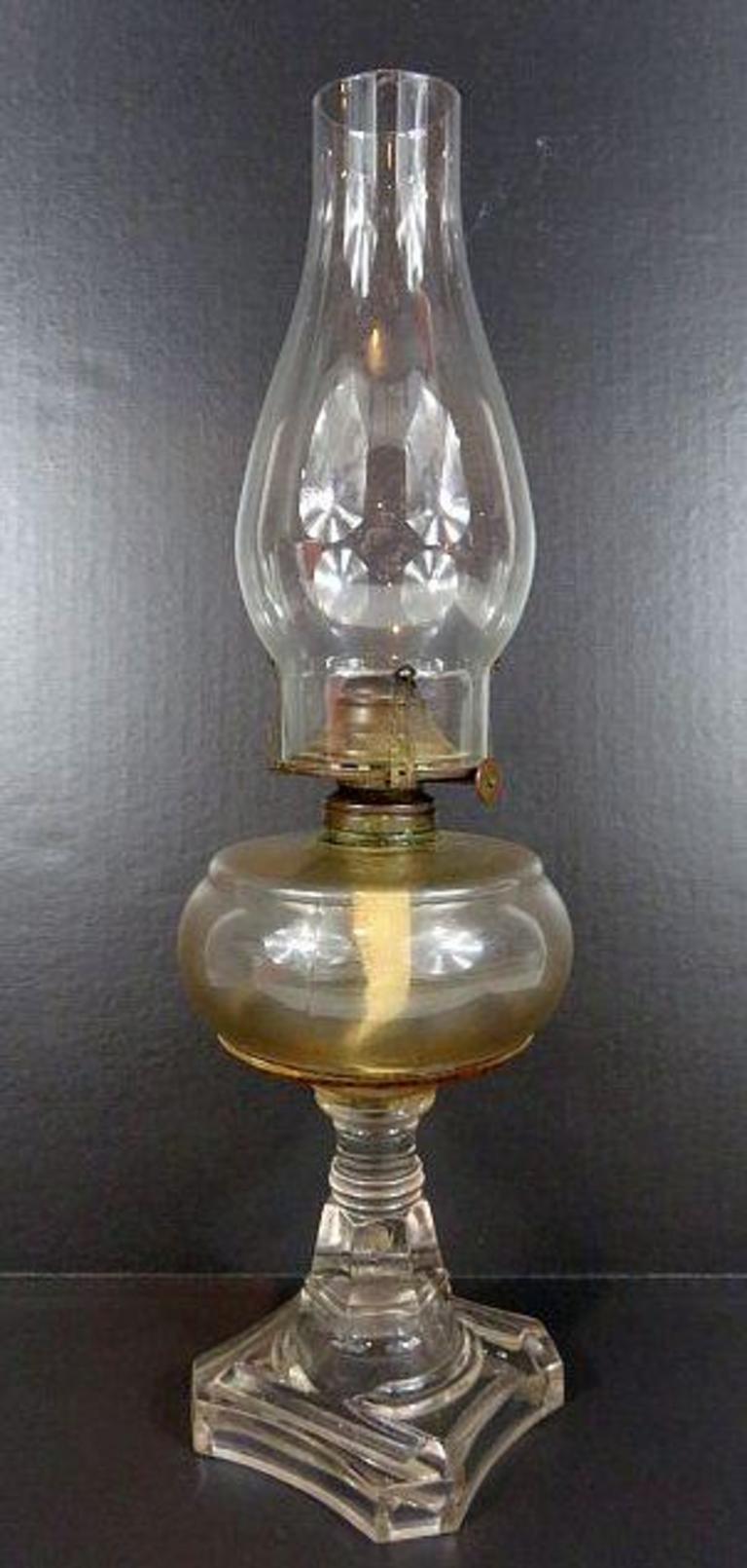 Auction Ohio Oil Lamp
