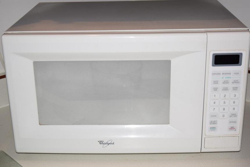 Auction Ohio Whirlpool Microwave