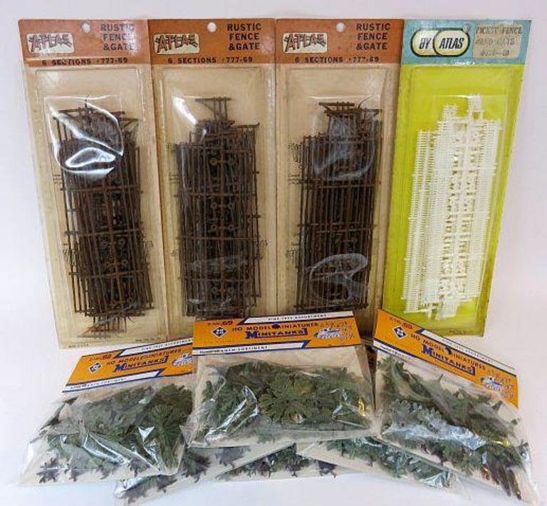 Auction Ohio HO Train Accessories