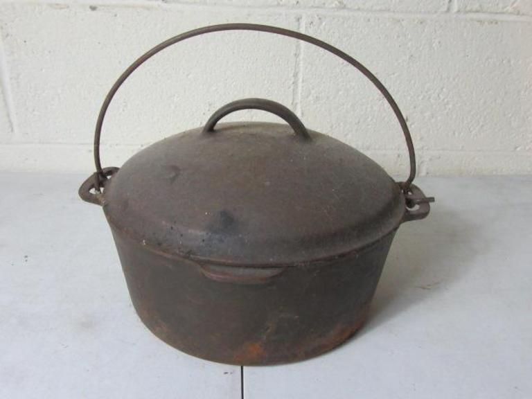 Auction Ohio Vintage Cast Iron Pot