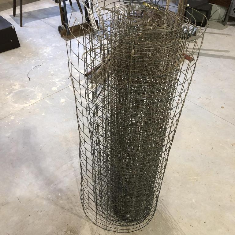 Auction Ohio ROLL OF CHICKEN WIRE/FENCE